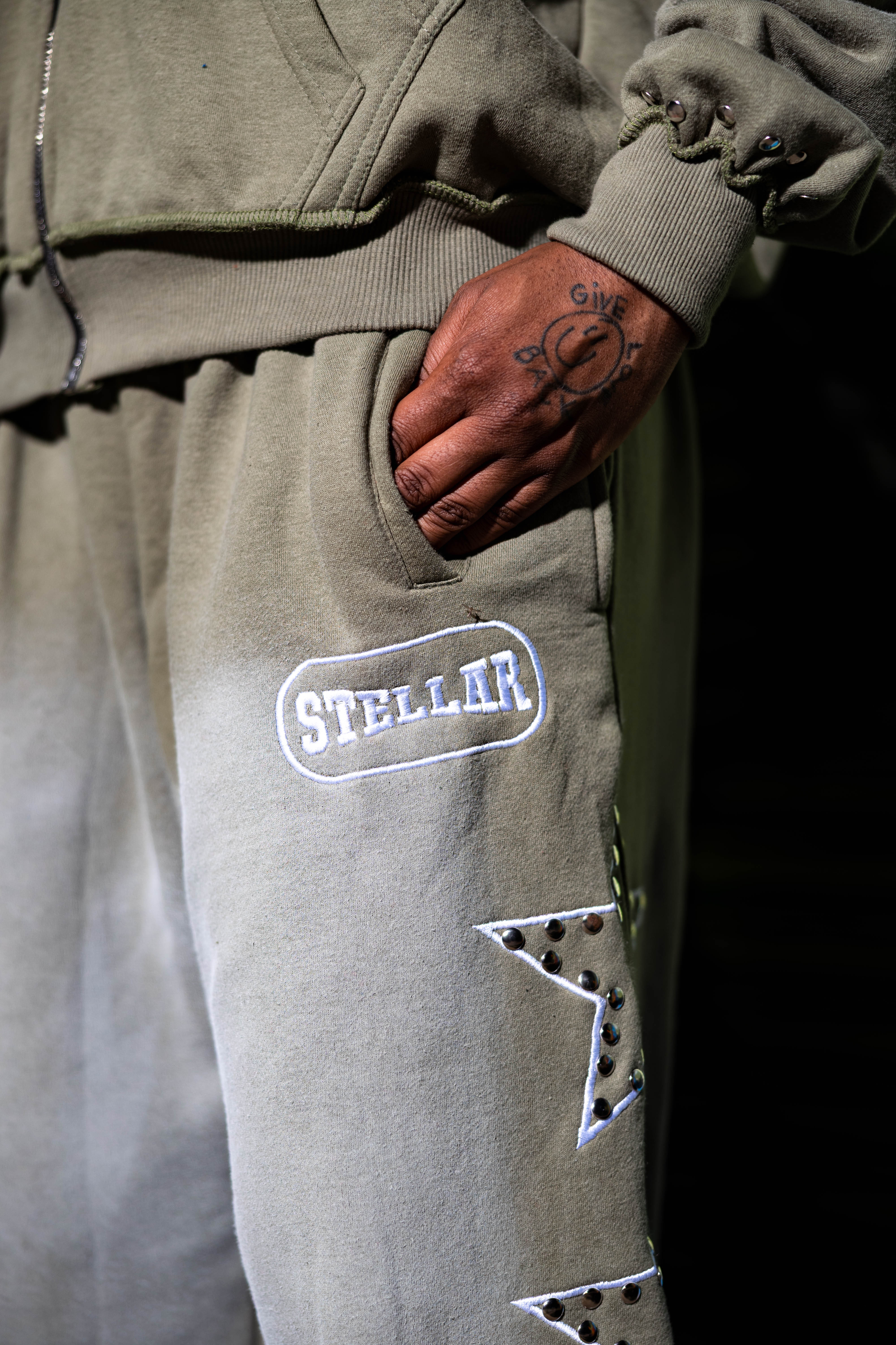 "STELLAR" Moss Green Sweatpants