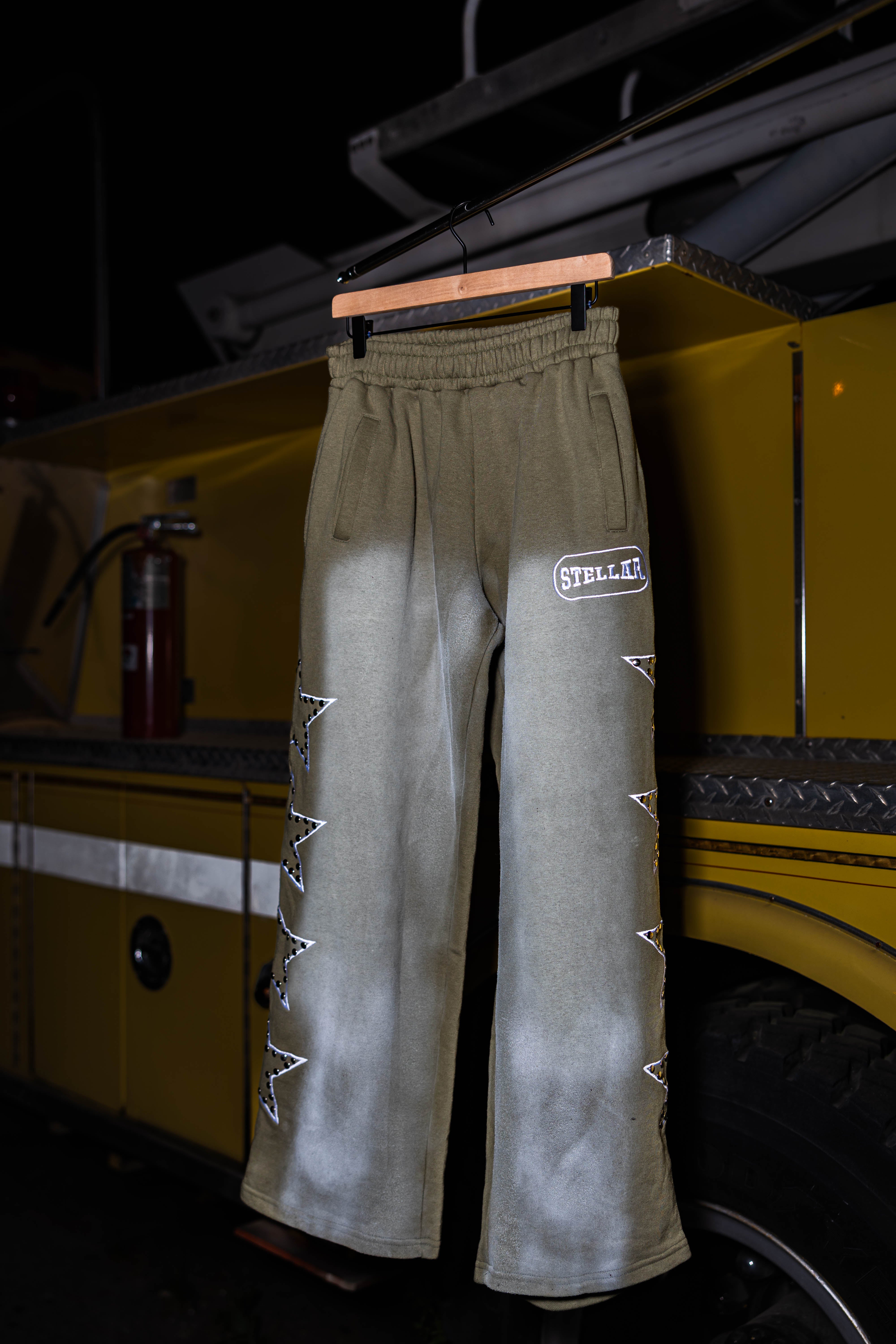 "STELLAR" Moss Green Sweatpants
