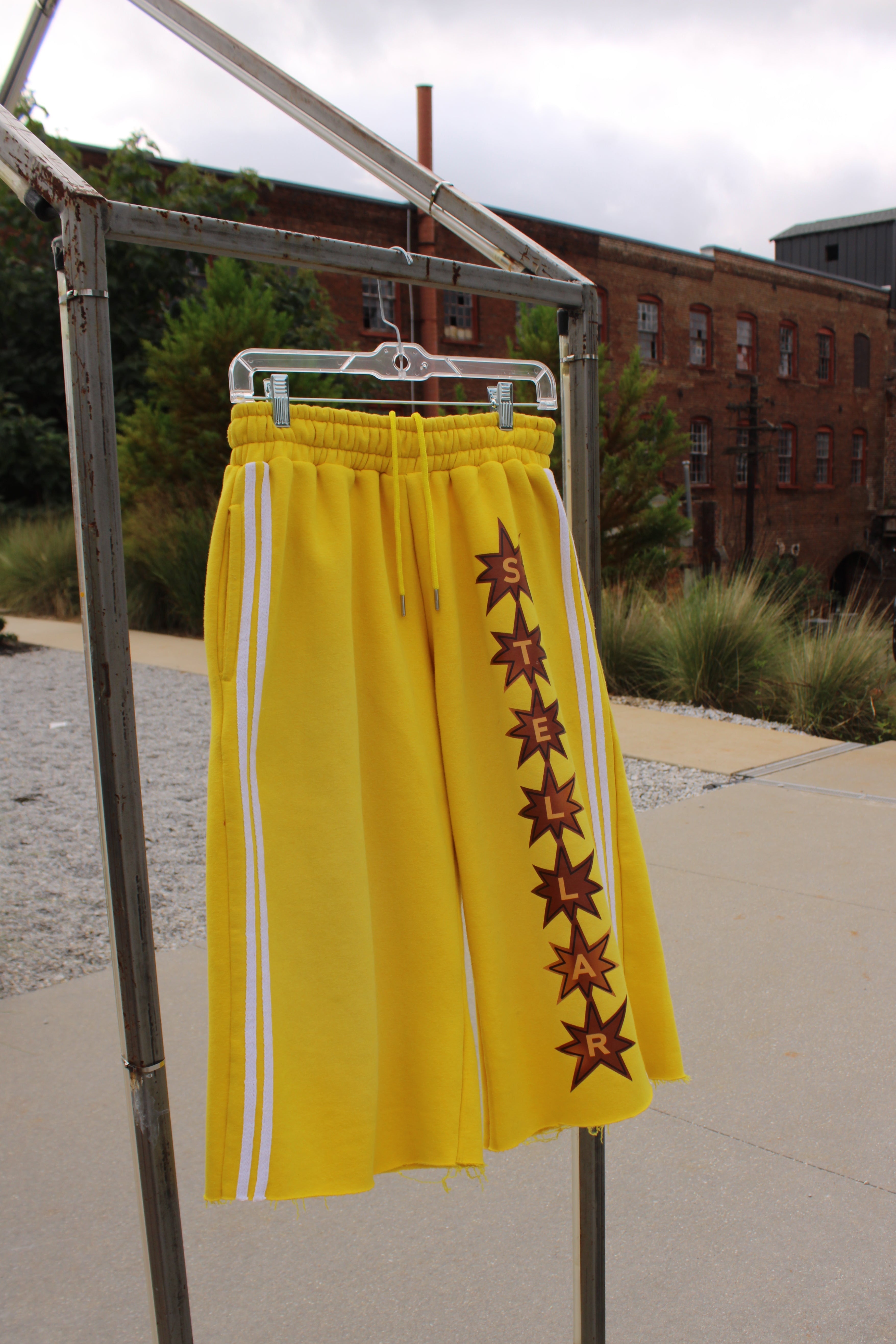 Stellar Capri Shorts (YELLOW)